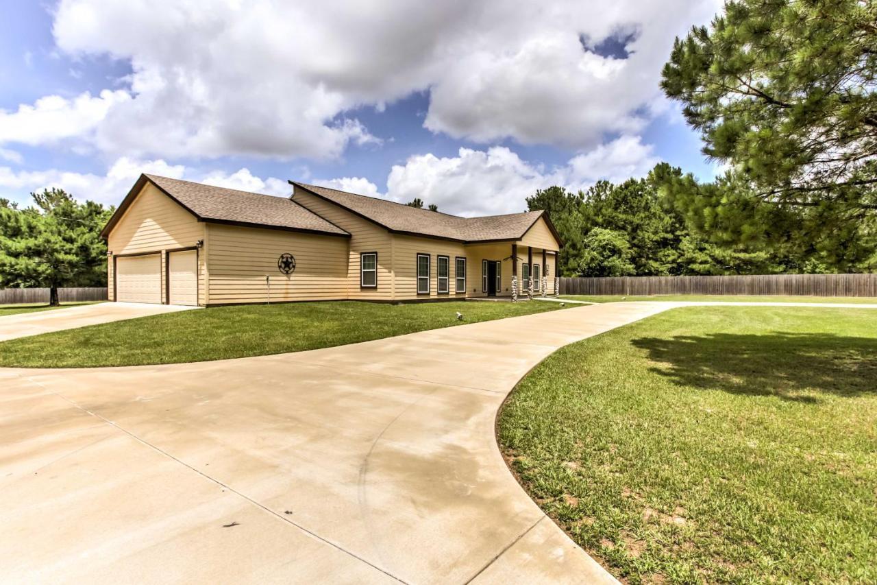 Texas Vacation Rental With Fireplace, Near Lakes Marshall Exterior foto